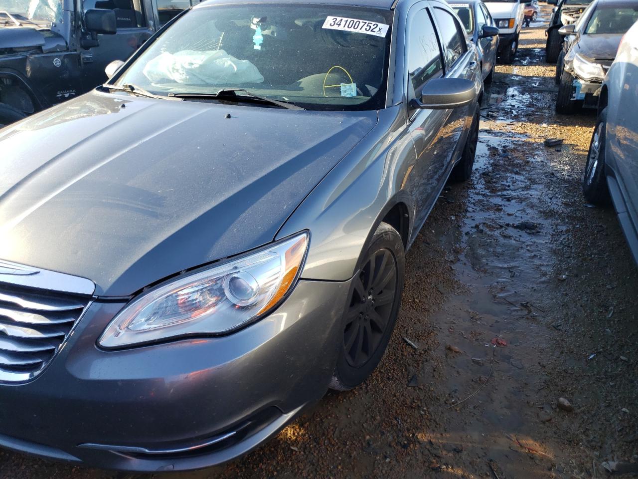 Photo 2 from auction – 2013 CHRYSLER 200 TOURIN with VIN 1C3CCBBB5DN505883