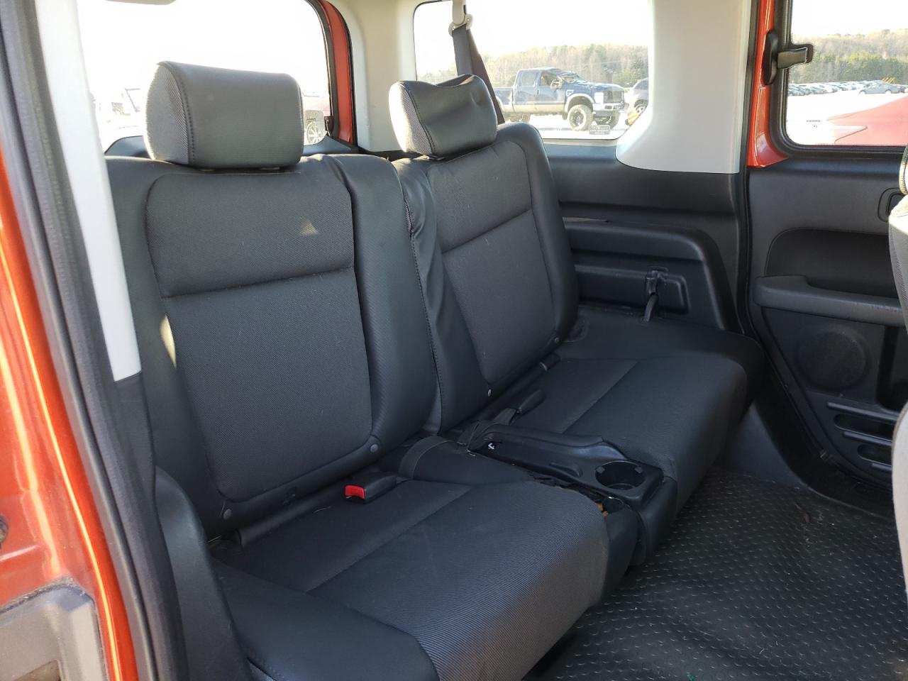 Photo 6 from auction – 2004 HONDA ELEMENT EX with VIN 5J6YH28544L014117