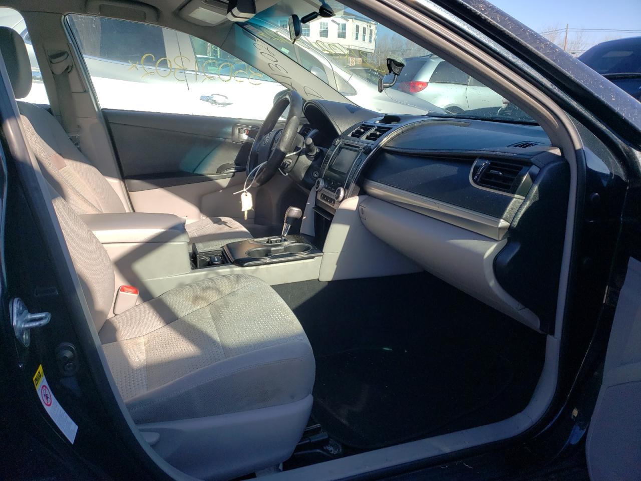 Photo 5 from auction – 2012 TOYOTA CAMRY BASE with VIN 4T4BF1FKXCR163341