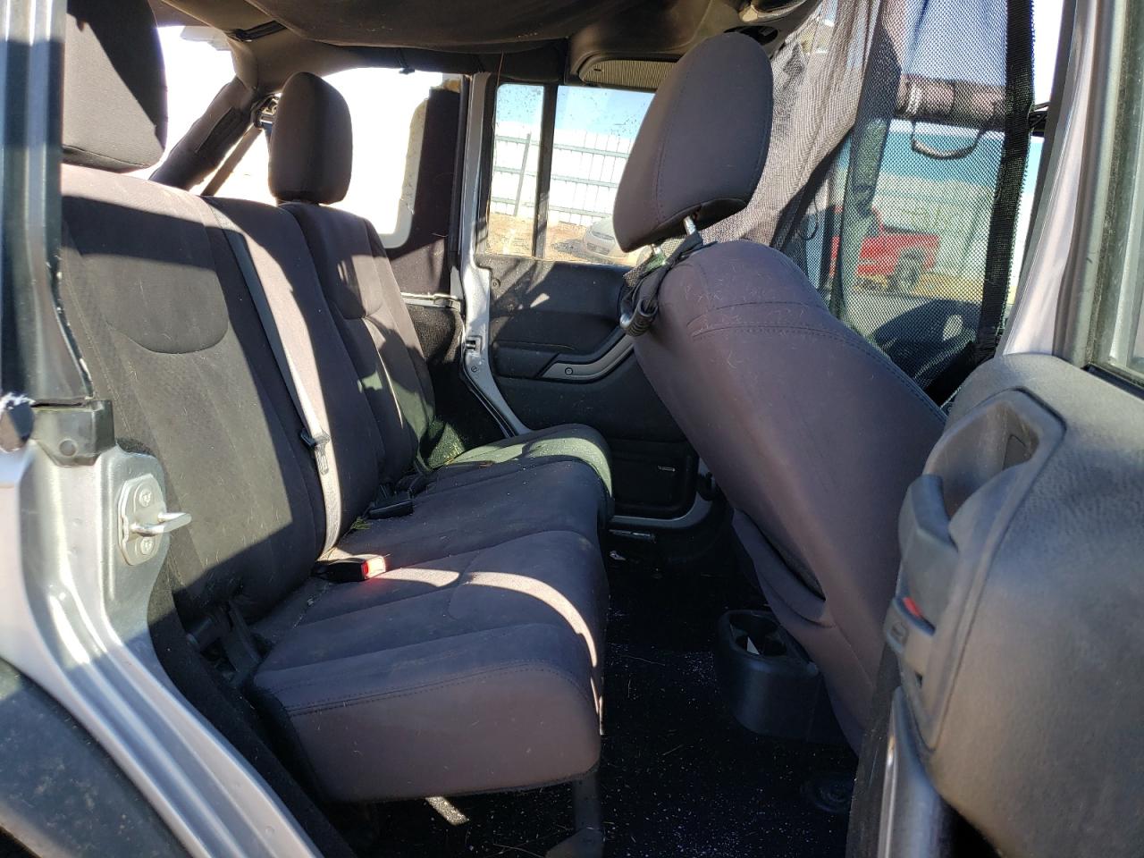 Photo 6 from auction – 2015 JEEP WRANGLER U with VIN 1C4BJWDG5FL761517