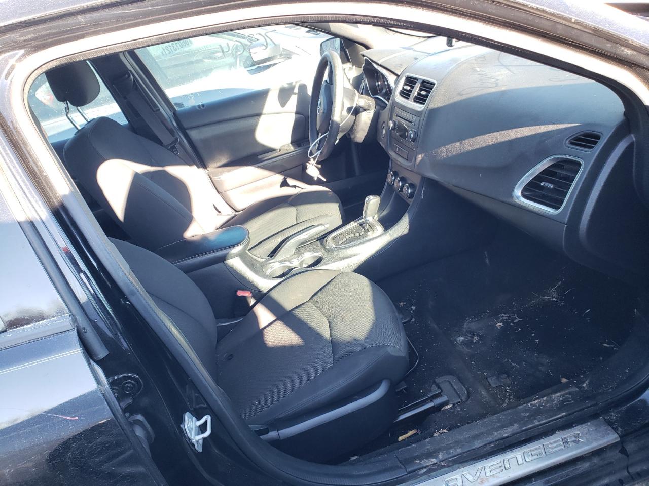 Photo 5 from auction – 2014 DODGE AVENGER SE with VIN 1C3CDZAB6EN165586