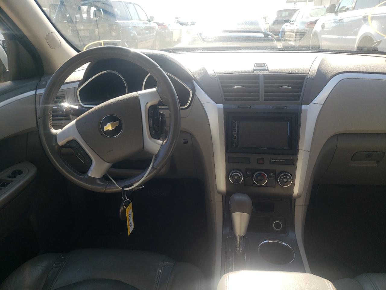 صورة رقم 9 من المزاد - 2012 CHEVROLET TRAVERSE L مع VIN 1GNKRFED5CJ161186