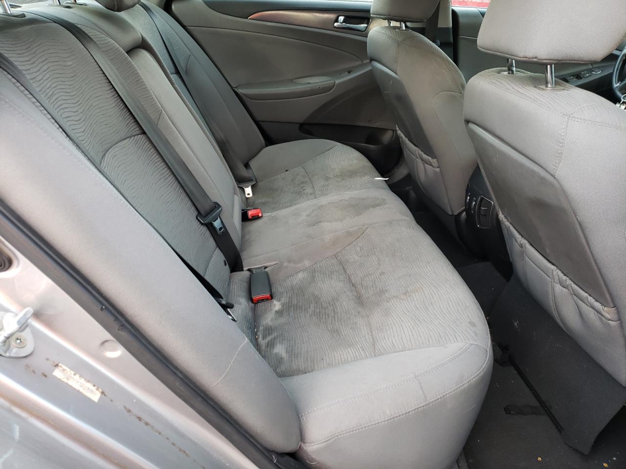 Фото 6 с аукциона – 2012 HYUNDAI SONATA HYB с VIN KMHEC4A40CA035606