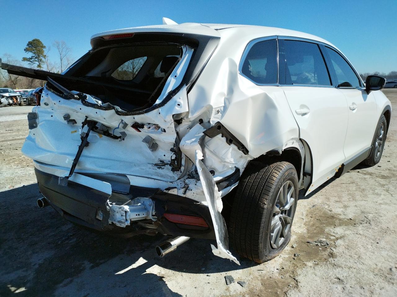 Photo 4 from auction – 2022 MAZDA CX-9 TOURI with VIN JM3TCBCY9N0605702
