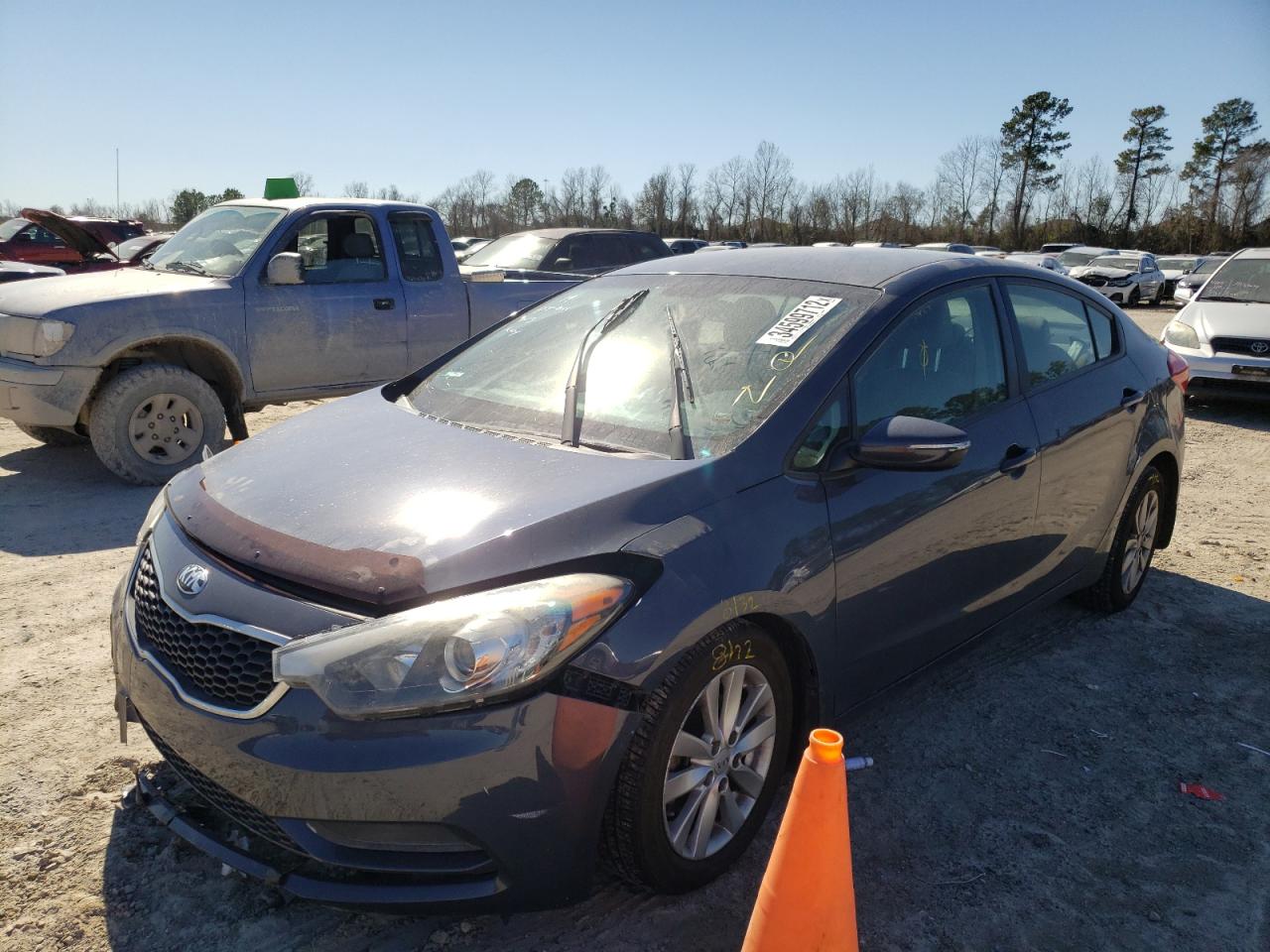 Photo 2 from auction – 2014 KIA FORTE LX with VIN KNAFX4A64E5249232