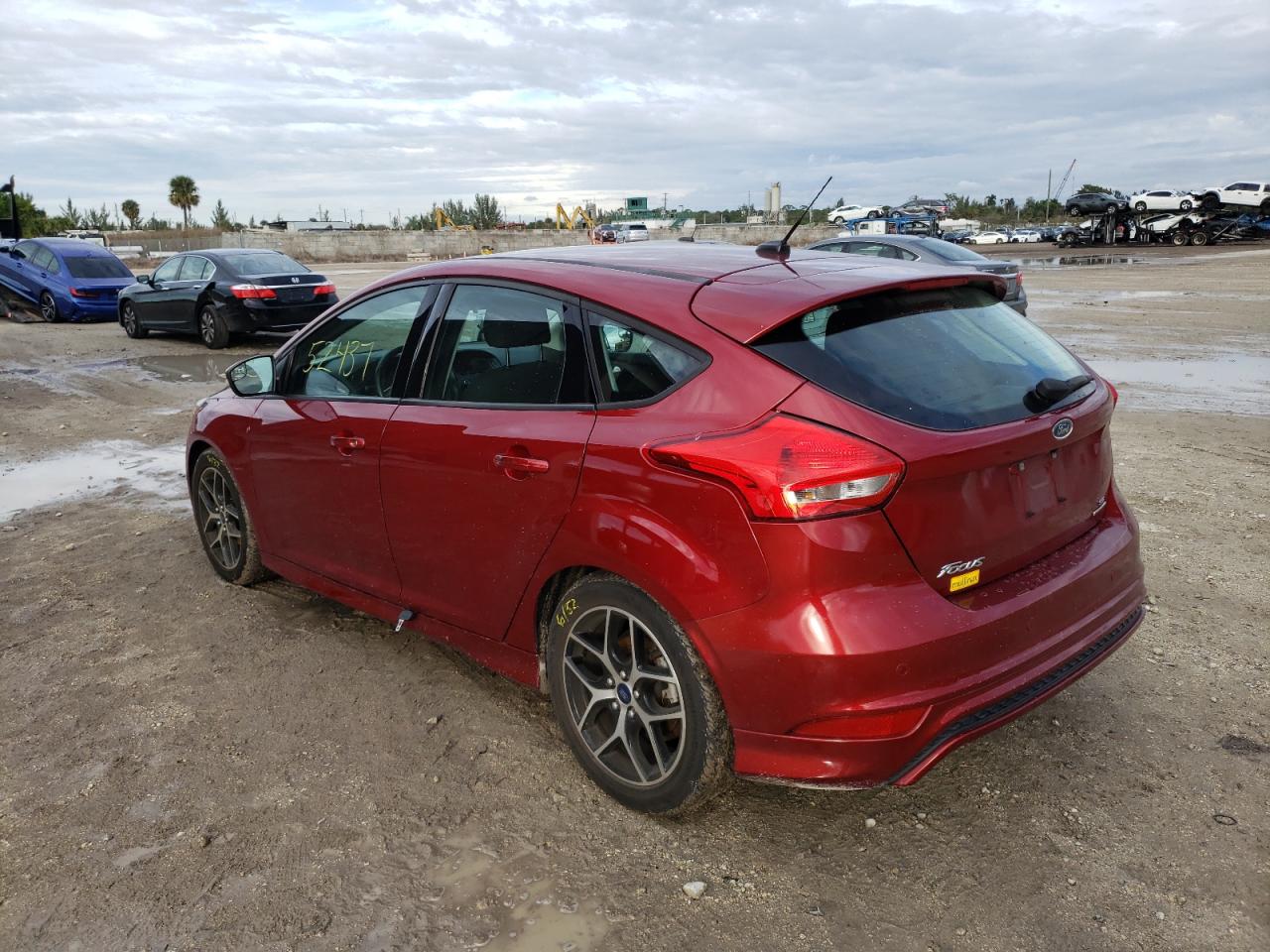 Photo 3 from auction – 2015 FORD FOCUS SE with VIN 1FADP3K26FL267802