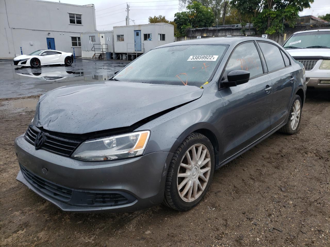 Photo 2 from auction – 2014 VOLKSWAGEN JETTA BASE with VIN 3VW1K7AJ9EM330770