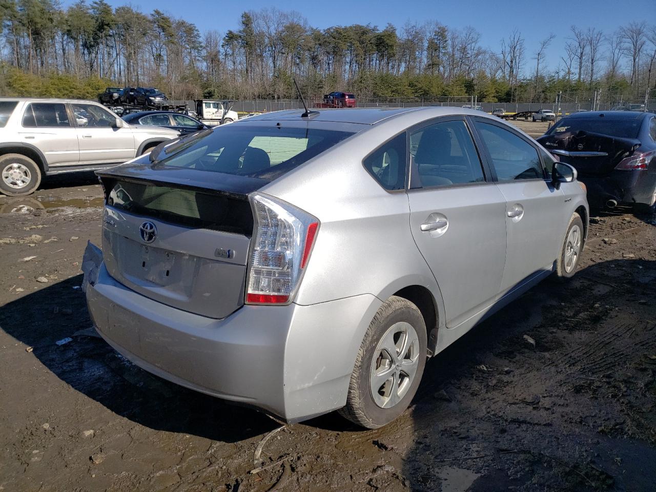 Photo 4 from auction – 2011 TOYOTA PRIUS with VIN JTDKN3DU7B0322324