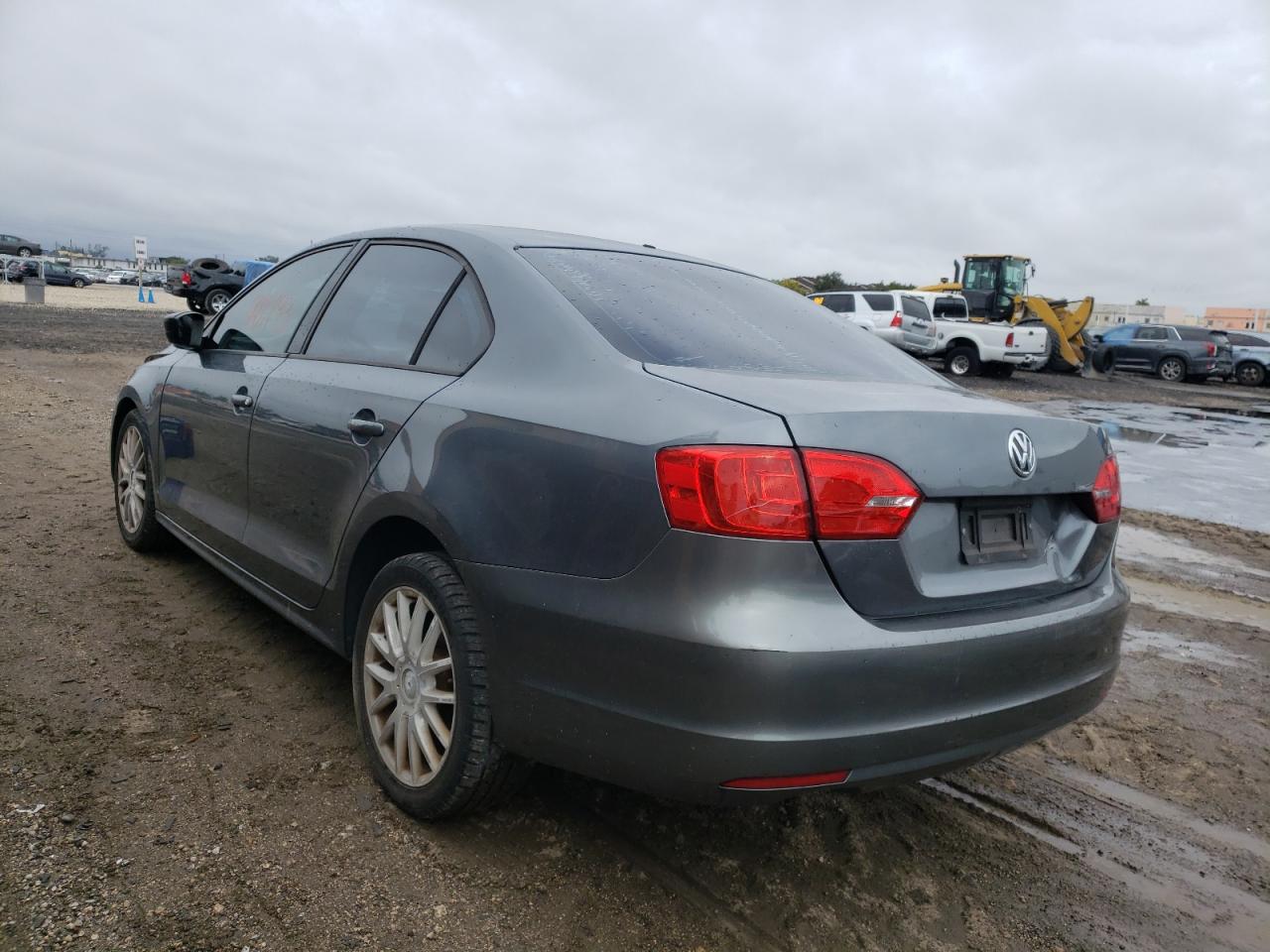Photo 3 from auction – 2014 VOLKSWAGEN JETTA BASE with VIN 3VW1K7AJ9EM330770