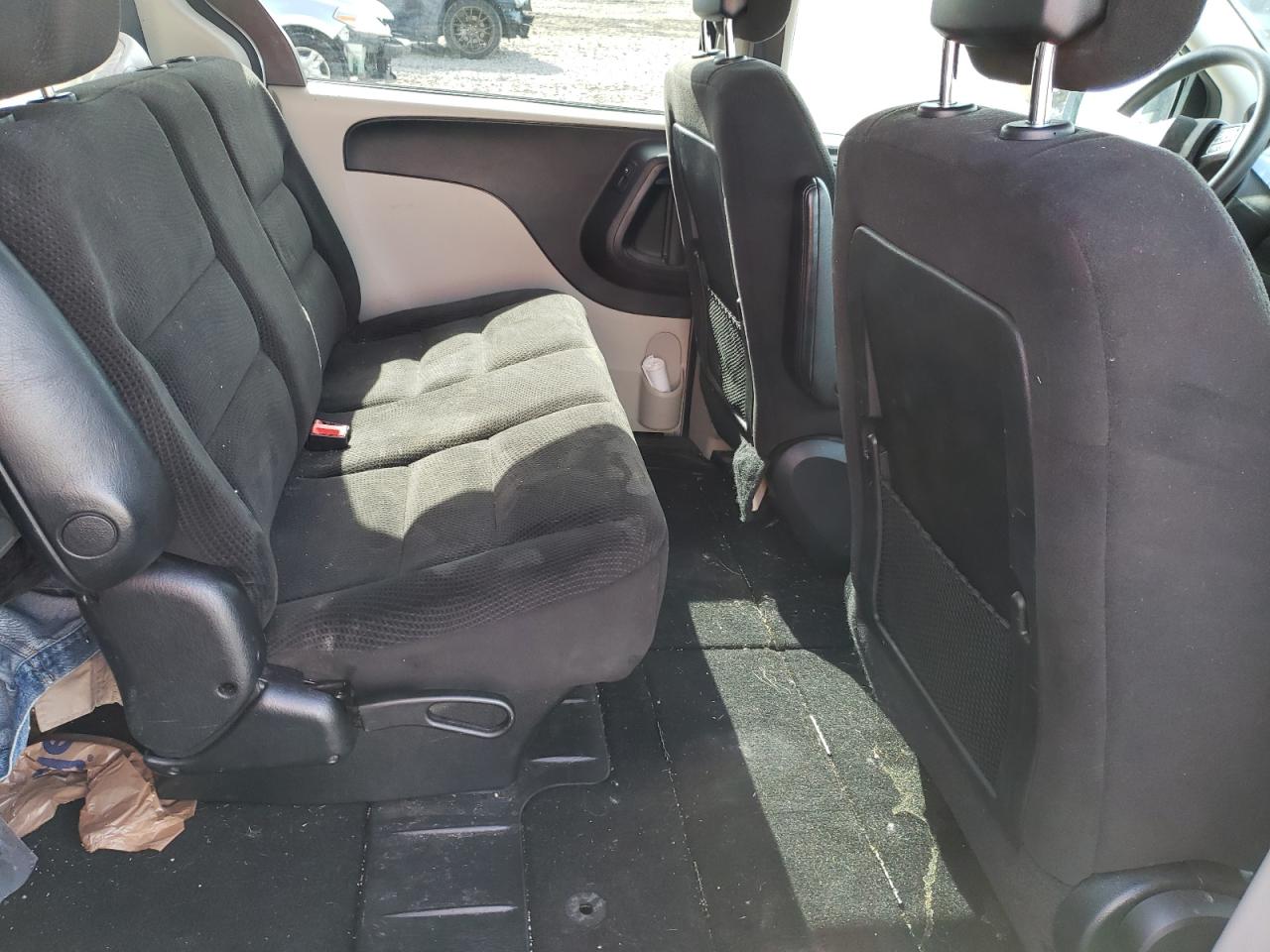 Photo 6 from auction – 2017 DODGE GRAND CARA with VIN 2C4RDGBG2HR615701