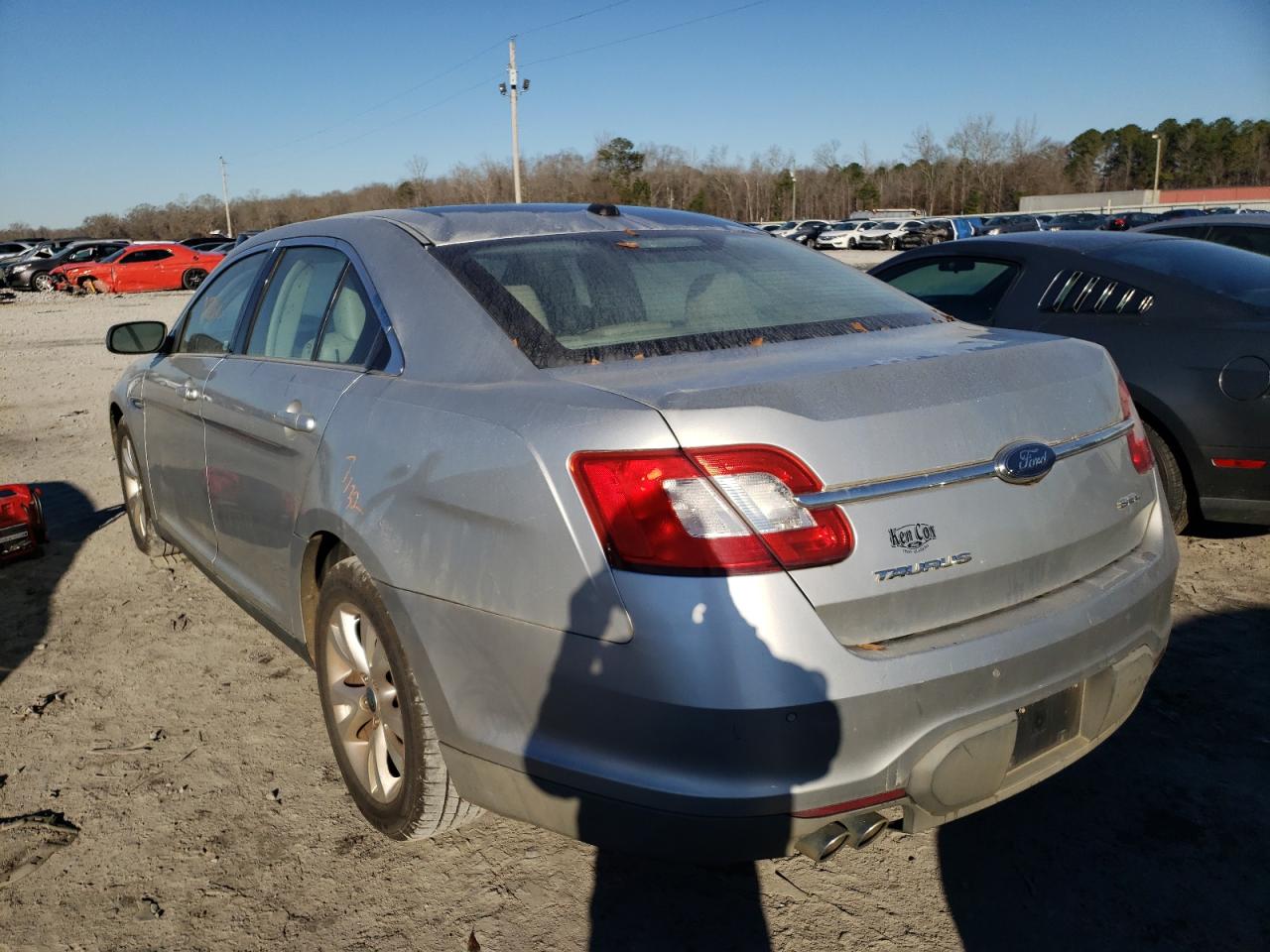 Photo 3 from auction – 2010 FORD TAURUS SEL with VIN 1FAHP2EW2AG170799