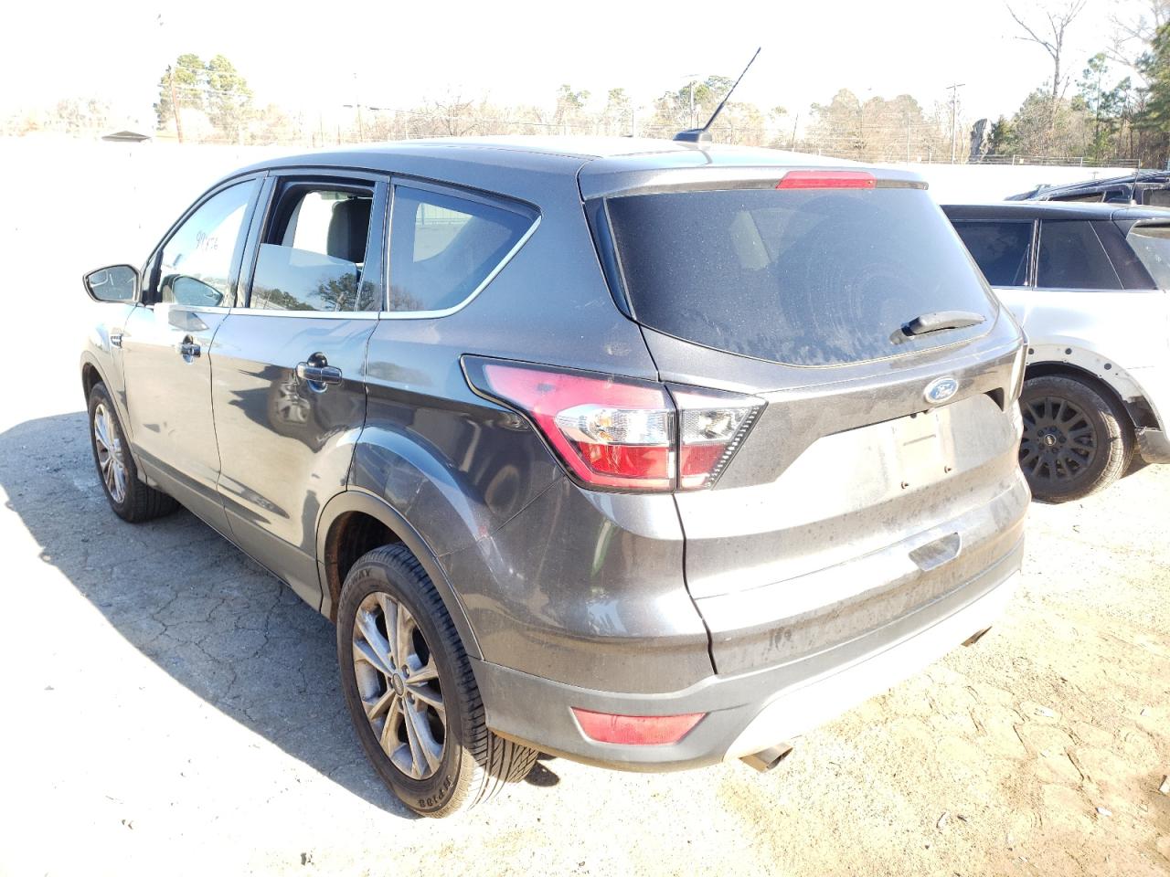 Фото 3 с аукциона – 2017 FORD ESCAPE SE с VIN 1FMCU0G91HUC53124