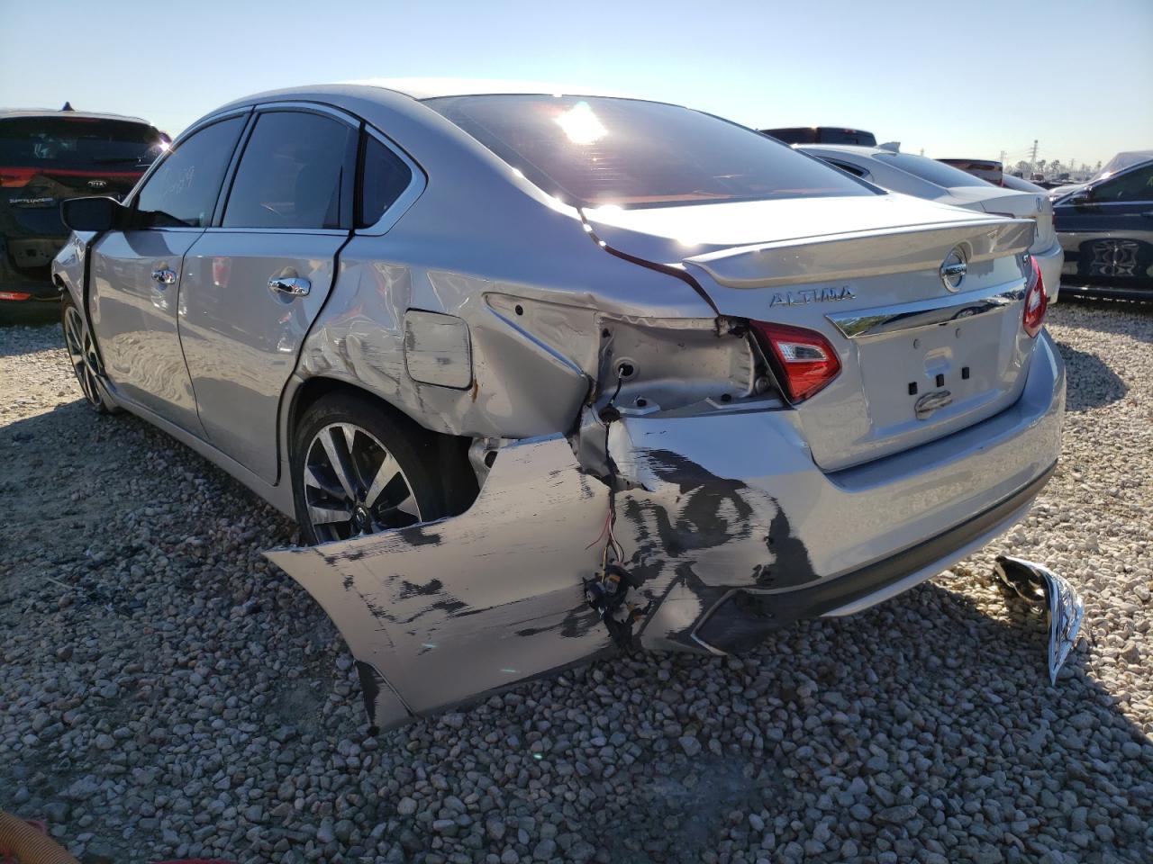 Photo 3 from auction – 2016 NISSAN ALTIMA 2.5 with VIN 1N4AL3AP3GC291536