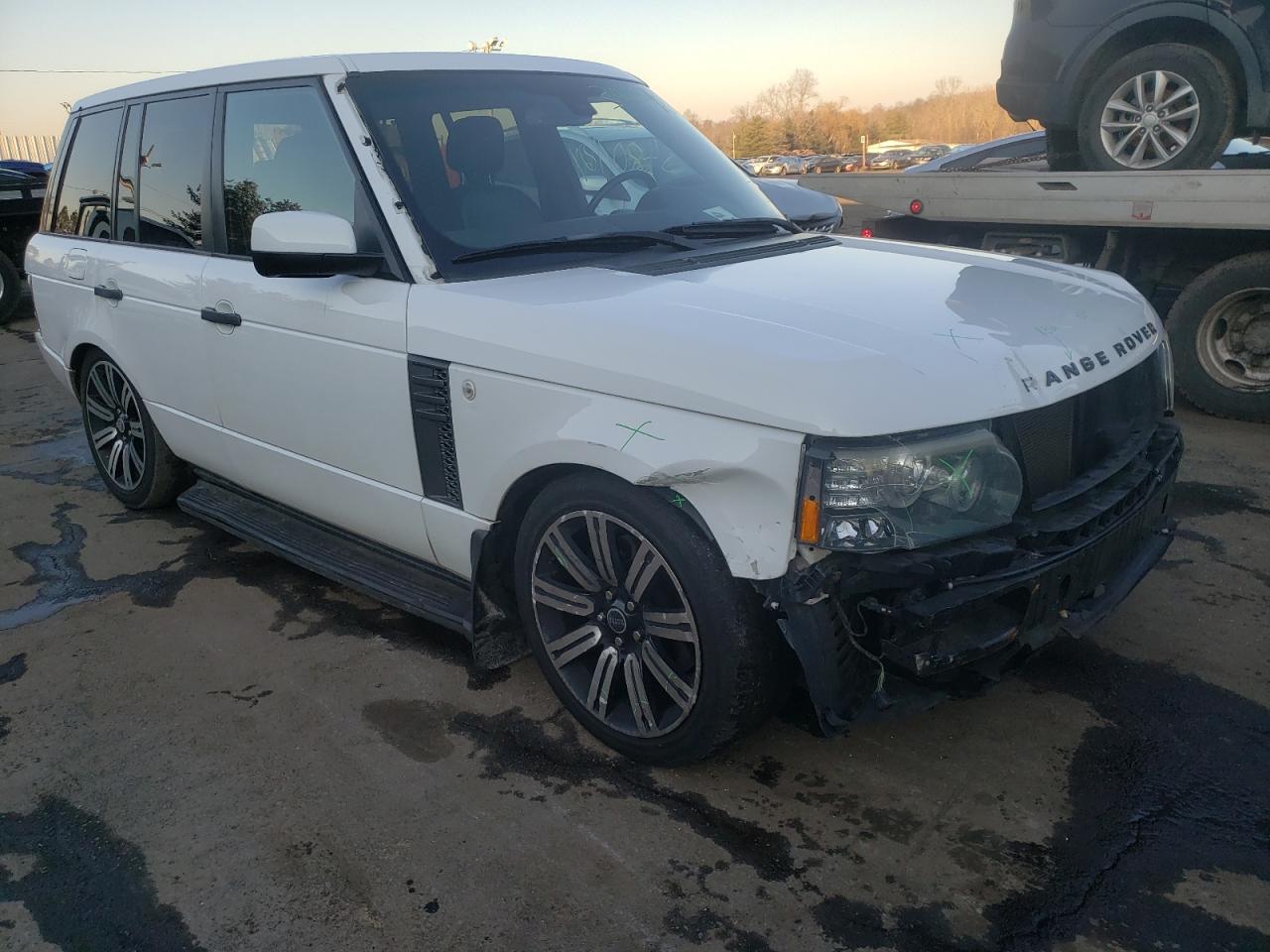LAND ROVER RANGE ROVE 2011 with VIN SALME1D47BA335235 - Photo from auction