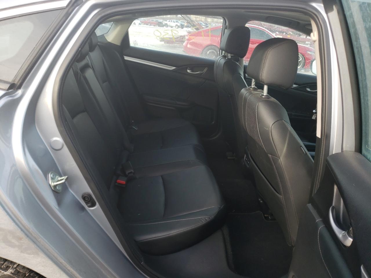Photo 6 from auction – 2016 HONDA CIVIC TOUR with VIN 19XFC1F97GE024472