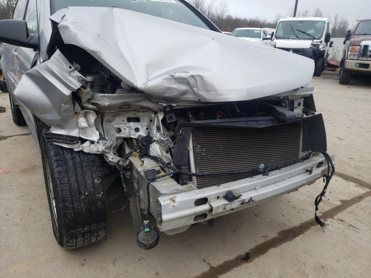 Photo 9 from auction – 2005 CHEVROLET EQUINOX LT with VIN 2CNDL73F756018443