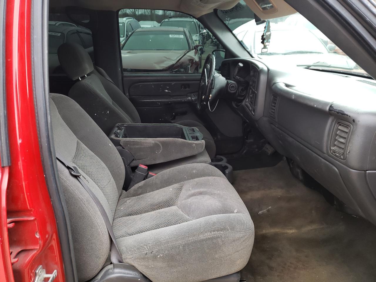 Photo 5 from auction – 2005 CHEVROLET SILVERADO with VIN 2GCEC13T451106360