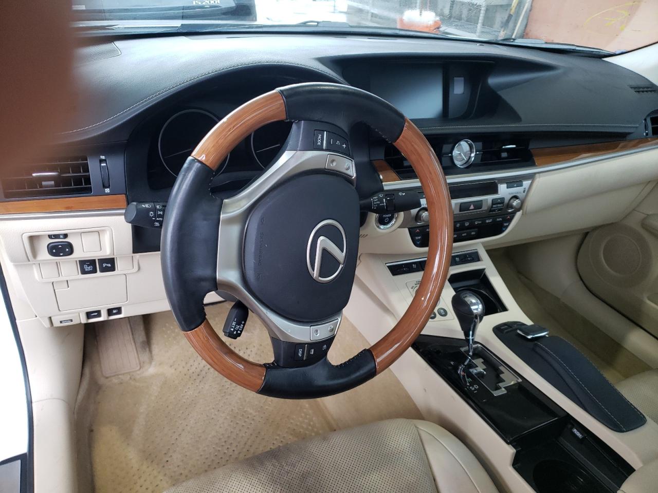 Photo 9 from auction – 2015 LEXUS ES 300H with VIN JTHBW1GG1F2091596