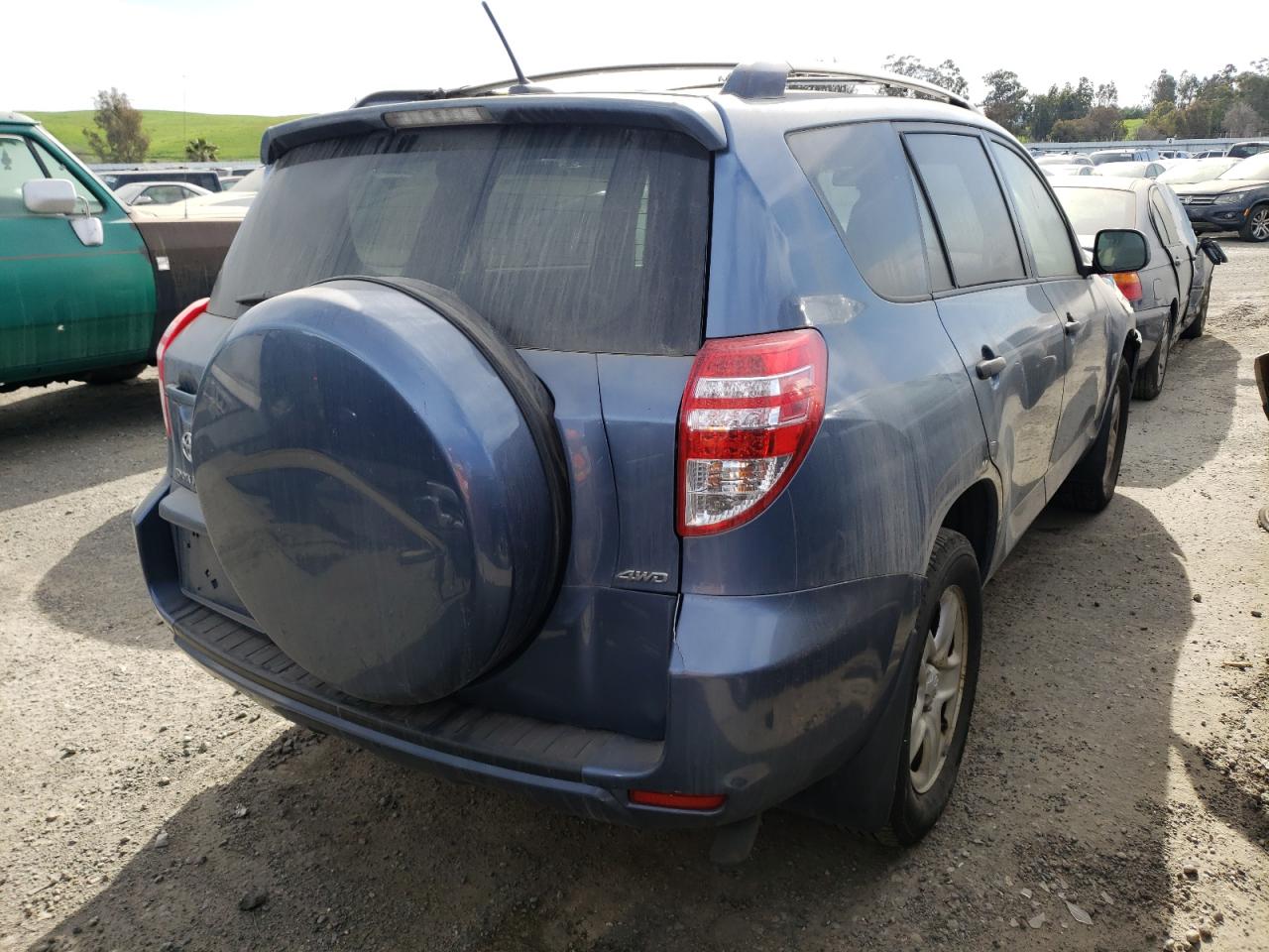 Photo 4 from auction – 2010 TOYOTA RAV4 with VIN JTMBF4DV9A5020157
