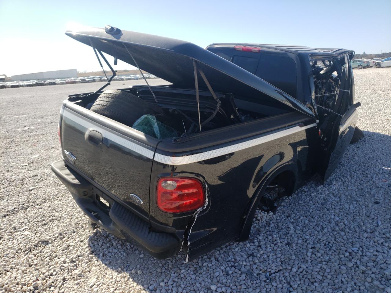 Photo 4 from auction – 2003 FORD F150 SUPER with VIN 1FTRW07373KC12862