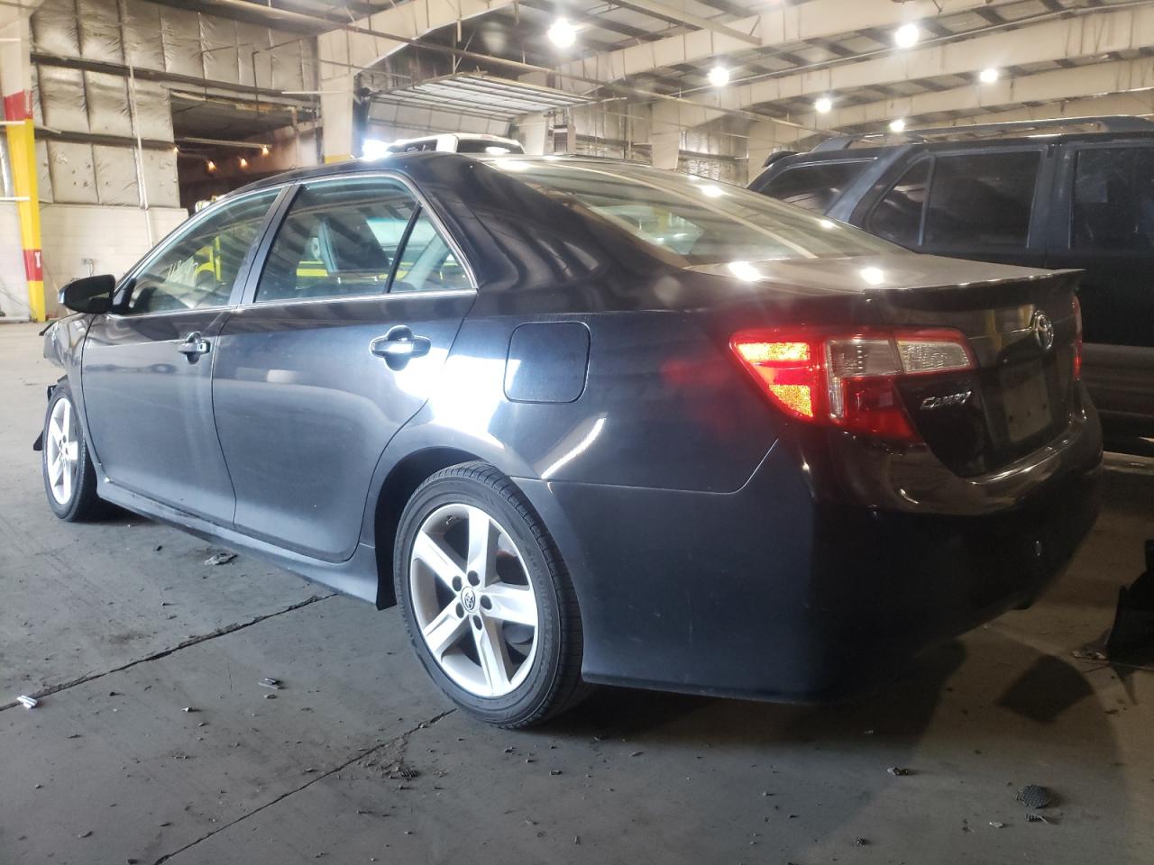 Photo 3 from auction – 2014 TOYOTA CAMRY L with VIN 4T1BF1FKXEU415408