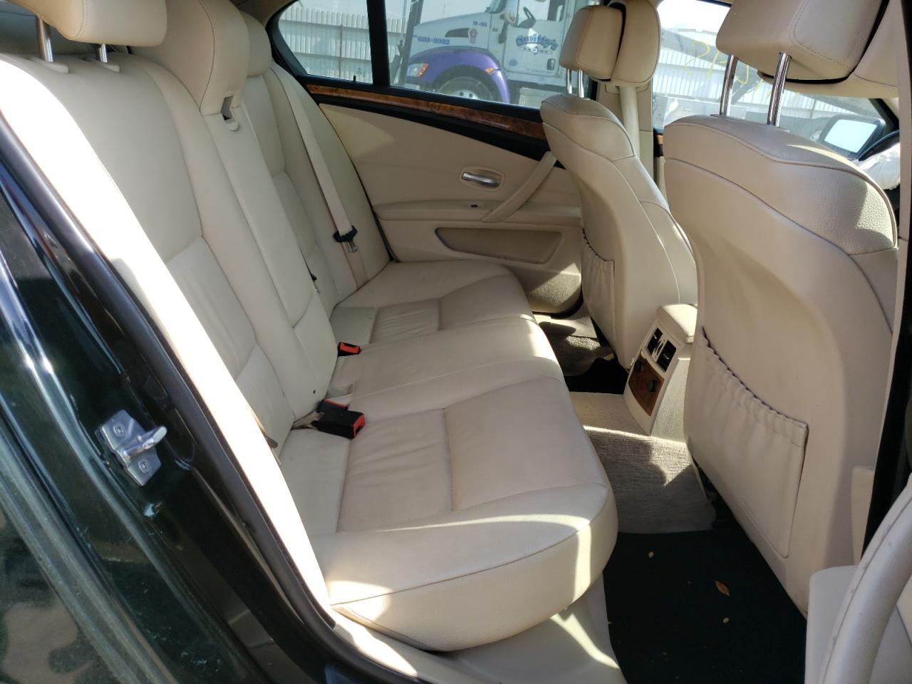 Photo 6 from auction – 2010 BMW 528 I with VIN WBANU5C54AC129399