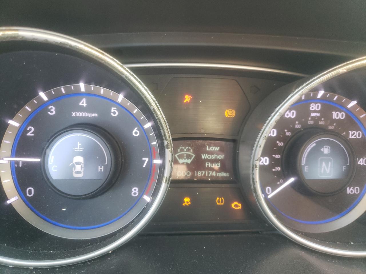 Photo 8 from auction – 2011 HYUNDAI SONATA SE with VIN 5NPEC4ACXBH039312