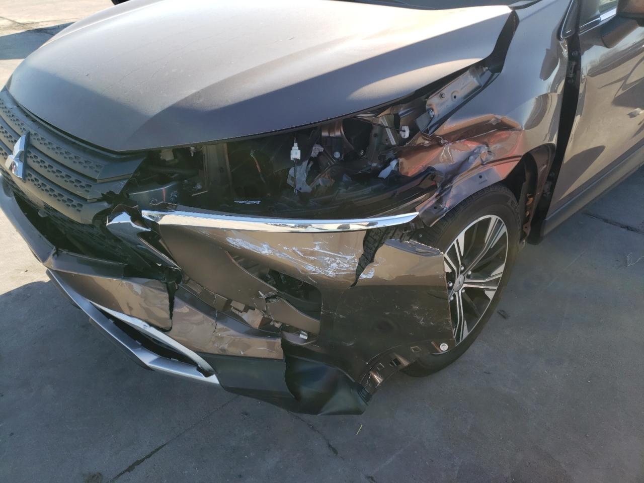 Photo 9 from auction – 2022 MITSUBISHI ECLIPSE CR with VIN JA4ASWAA7NZ001636