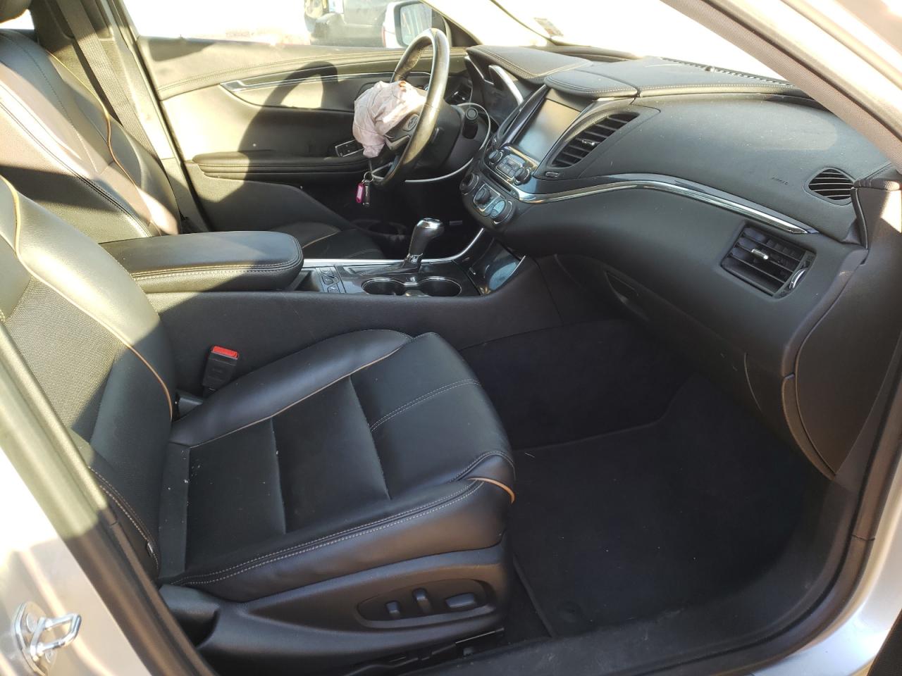 Photo 5 from auction – 2019 CHEVROLET IMPALA PRE with VIN 2G1105S36K9135770