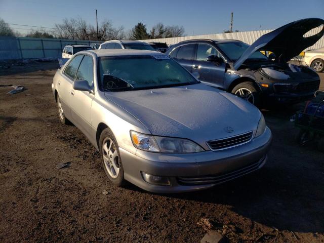 LEXUS ES 300 2001 with VIN JT8BF28G710307556 - Photo from auction