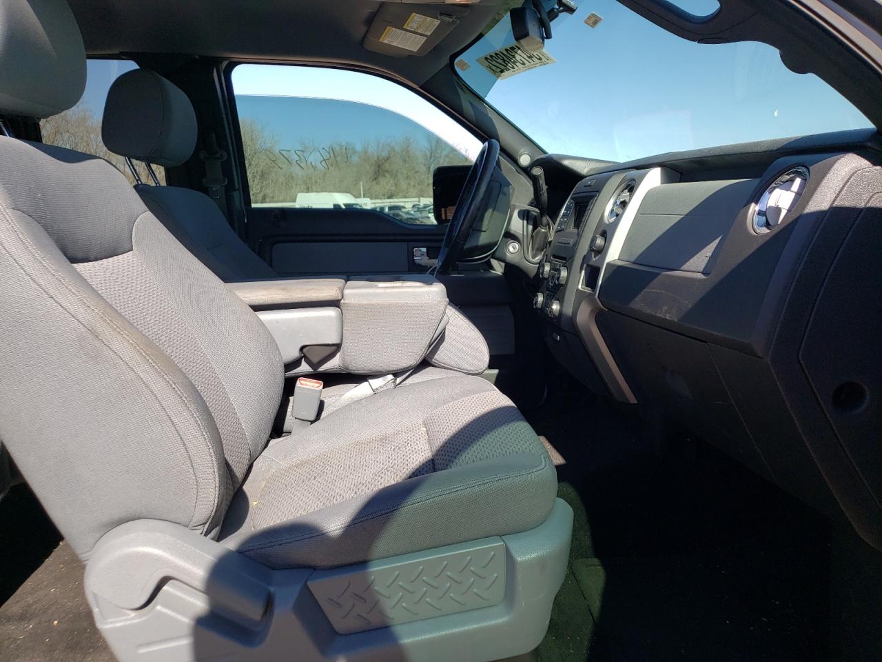 Photo 5 from auction – 2013 FORD F150 SUPER with VIN 1FTEX1CM5DFD81840