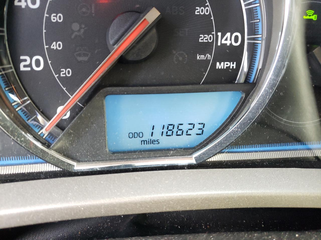 Photo 8 from auction – 2014 TOYOTA RAV4 LIMIT with VIN 2T3DFREV6EW153610