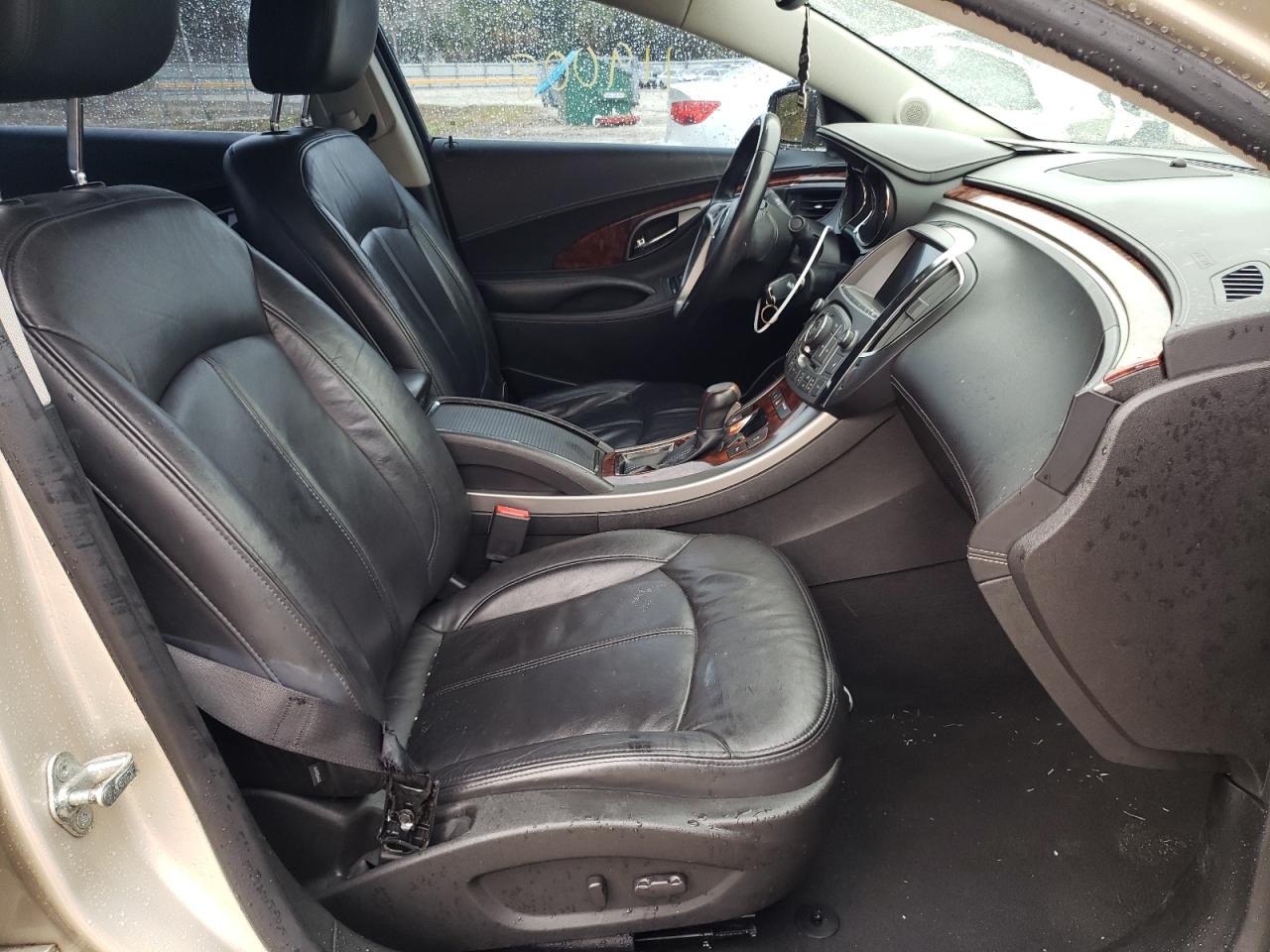 Photo 5 from auction – 2013 BUICK LACROSSE with VIN 1G4GC5ER7DF251994