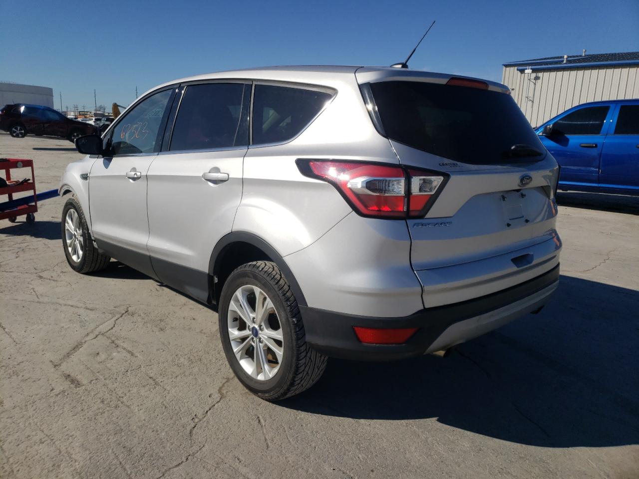 Photo 3 from auction – 2017 FORD ESCAPE SE with VIN 1FMCU0GD0HUE38642