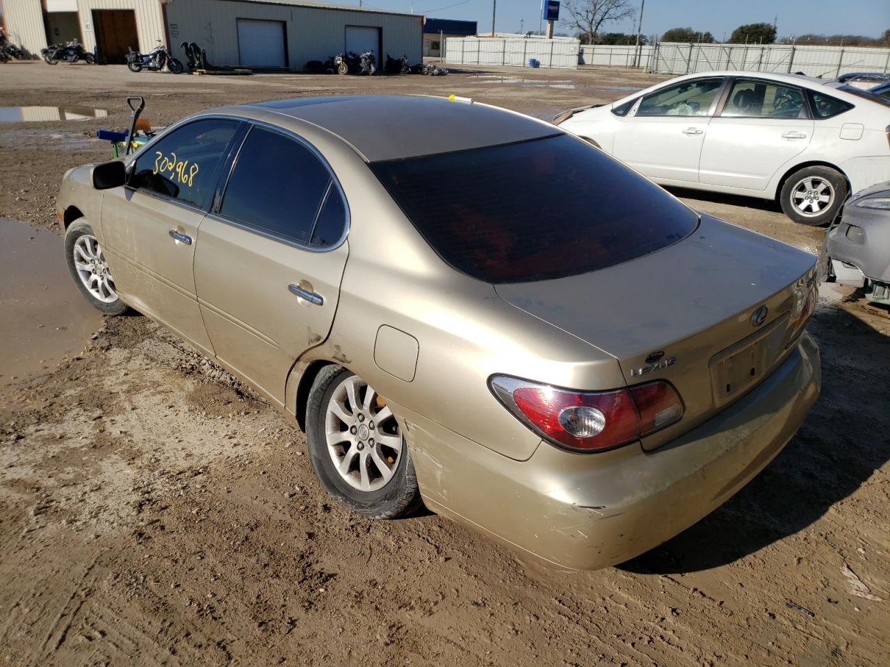 Photo 3 from auction – 2004 LEXUS ES 330 with VIN JTHBA30G440003573