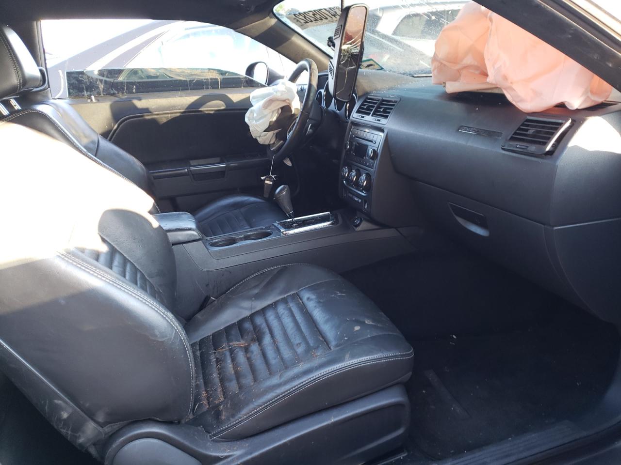 Photo 5 from auction – 2014 DODGE CHALLENGER with VIN 2C3CDYAG2EH160822