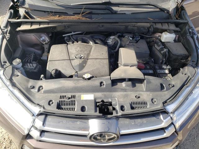 Photo 7 from auction – 2019 TOYOTA HIGHLANDER with VIN 5TDBZRFH9KS734121