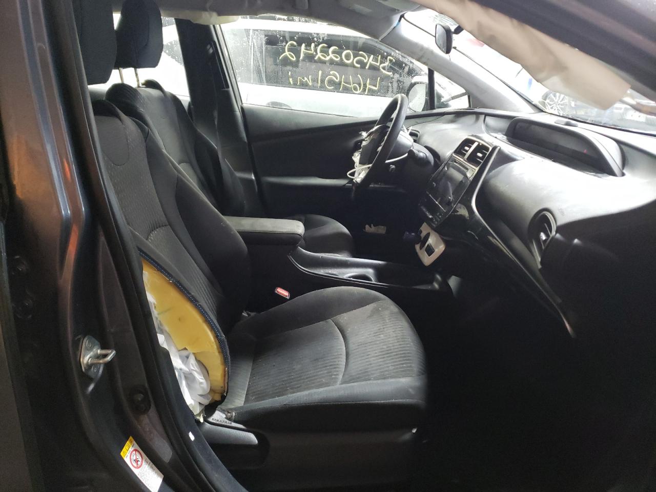 Photo 5 from auction – 2018 TOYOTA PRIUS with VIN JTDKBRFU9J3066631