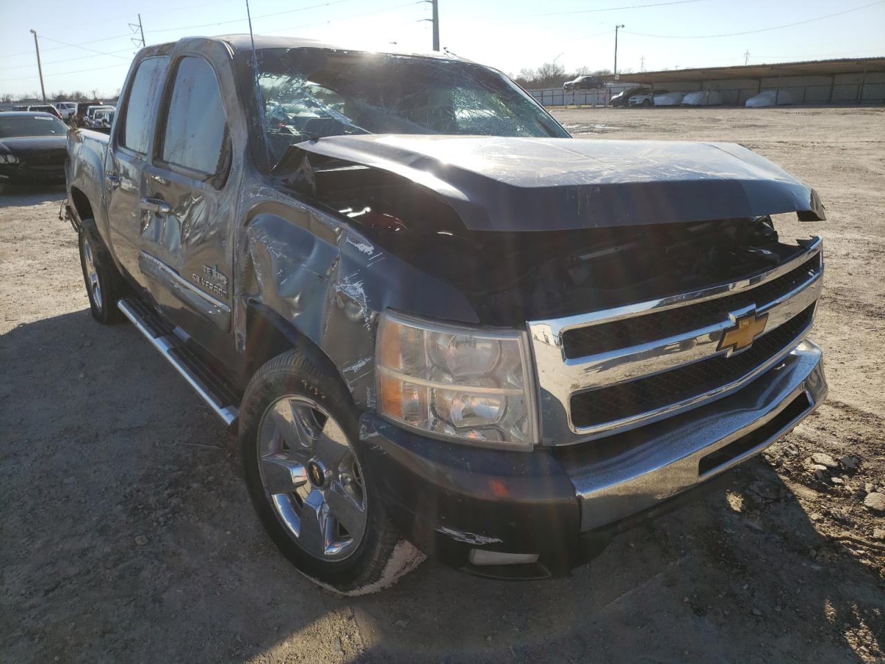 CHEVROLET SILVERADO 2011 with VIN 3GCPCSE01BG224841 - Photo from auction