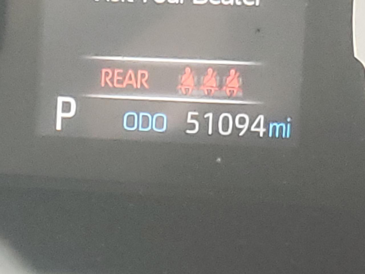 Photo 8 from auction – 2019 TOYOTA RAV4 LE with VIN 2T3F1RFV0KC014320