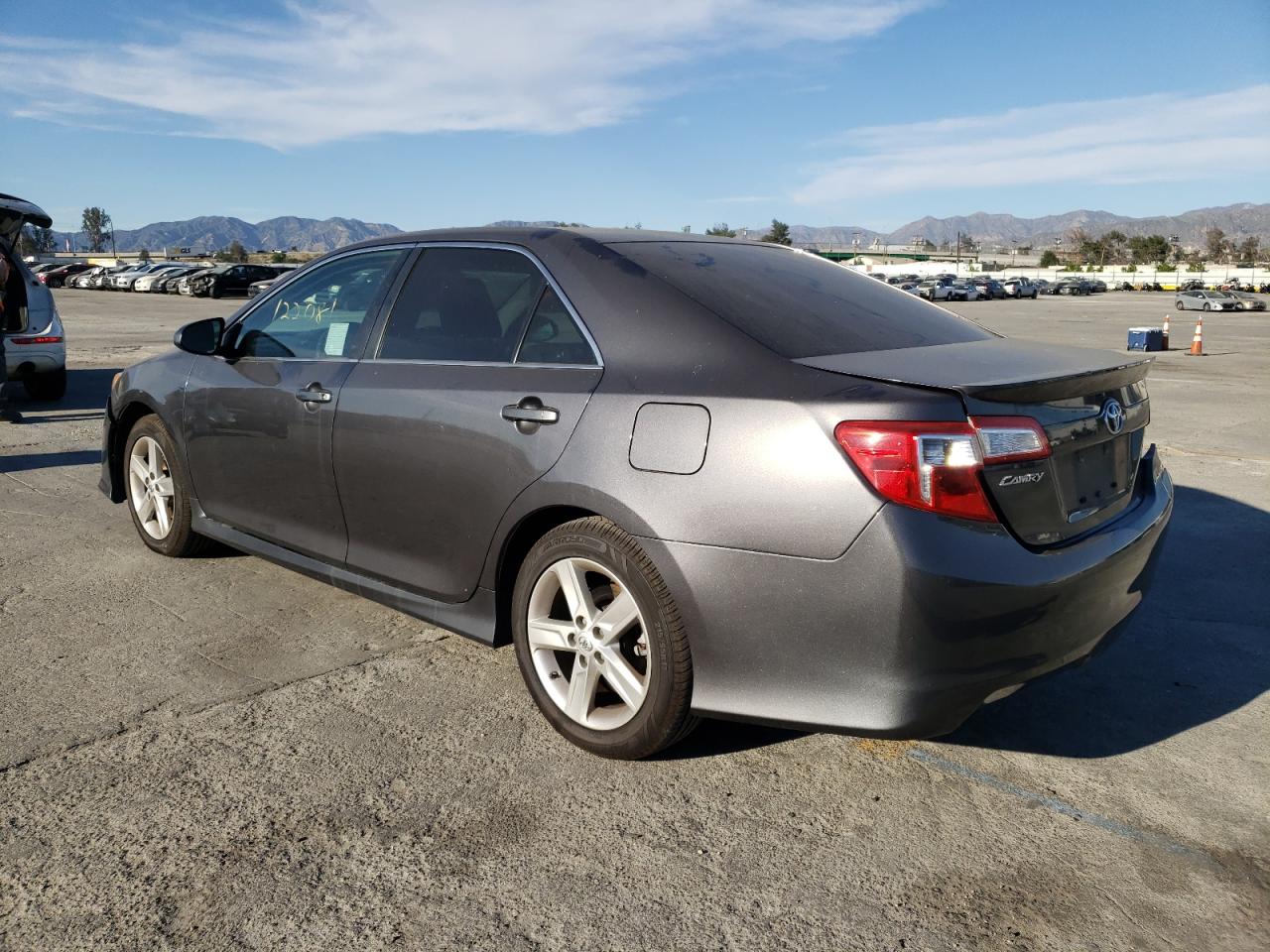 Photo 3 from auction – 2013 TOYOTA CAMRY L with VIN 4T1BF1FK3DU273725