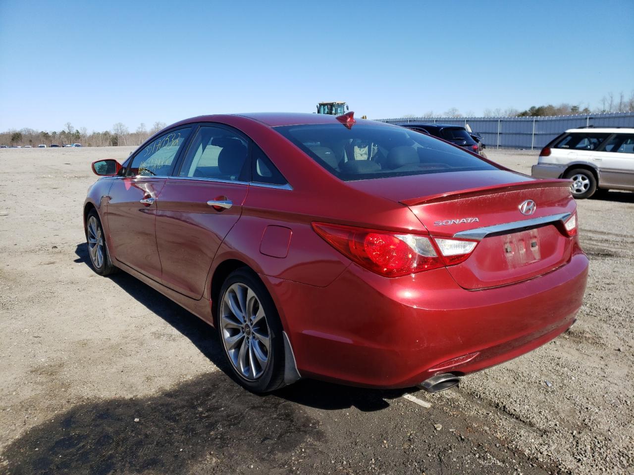 Photo 3 from auction – 2013 HYUNDAI SONATA SE with VIN 5NPEC4ACXDH592030