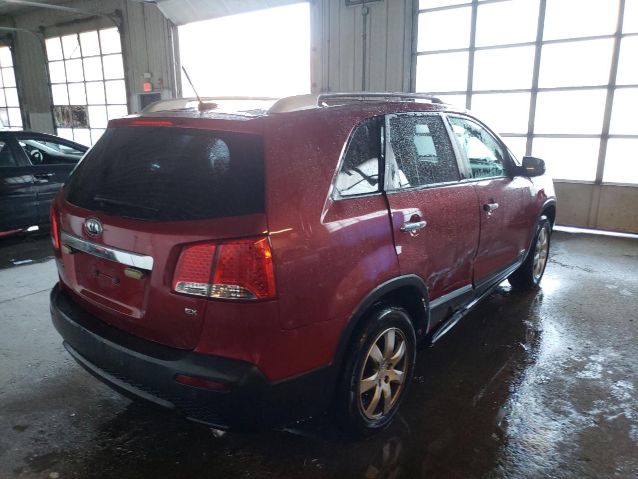 Photo 4 from auction – 2011 KIA SORENTO BA with VIN 5XYKTCA1XBG081983