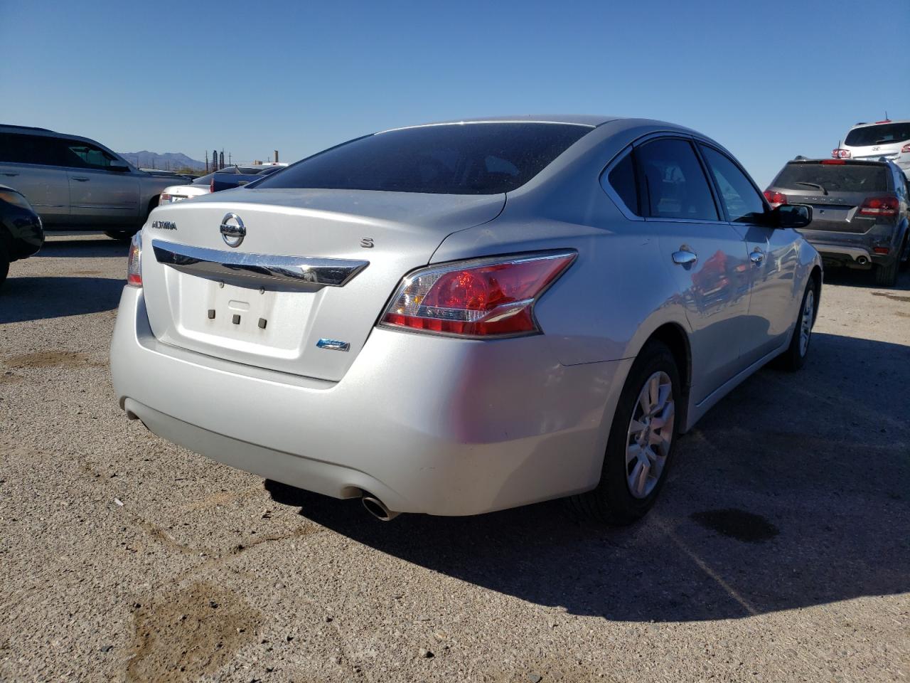 Photo 4 from auction – 2014 NISSAN ALTIMA 2.5 with VIN 1N4AL3AP2EN378748