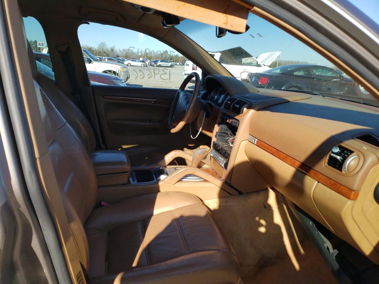 Photo 5 from auction – 2003 PORSCHE CAYENNE S with VIN WP1AB29P53LA60304