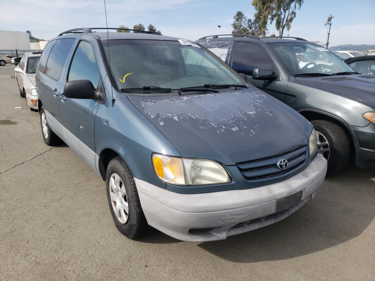 TOYOTA SIENNA CE 2003 with VIN 4T3ZF19C83U542410 - Photo from auction