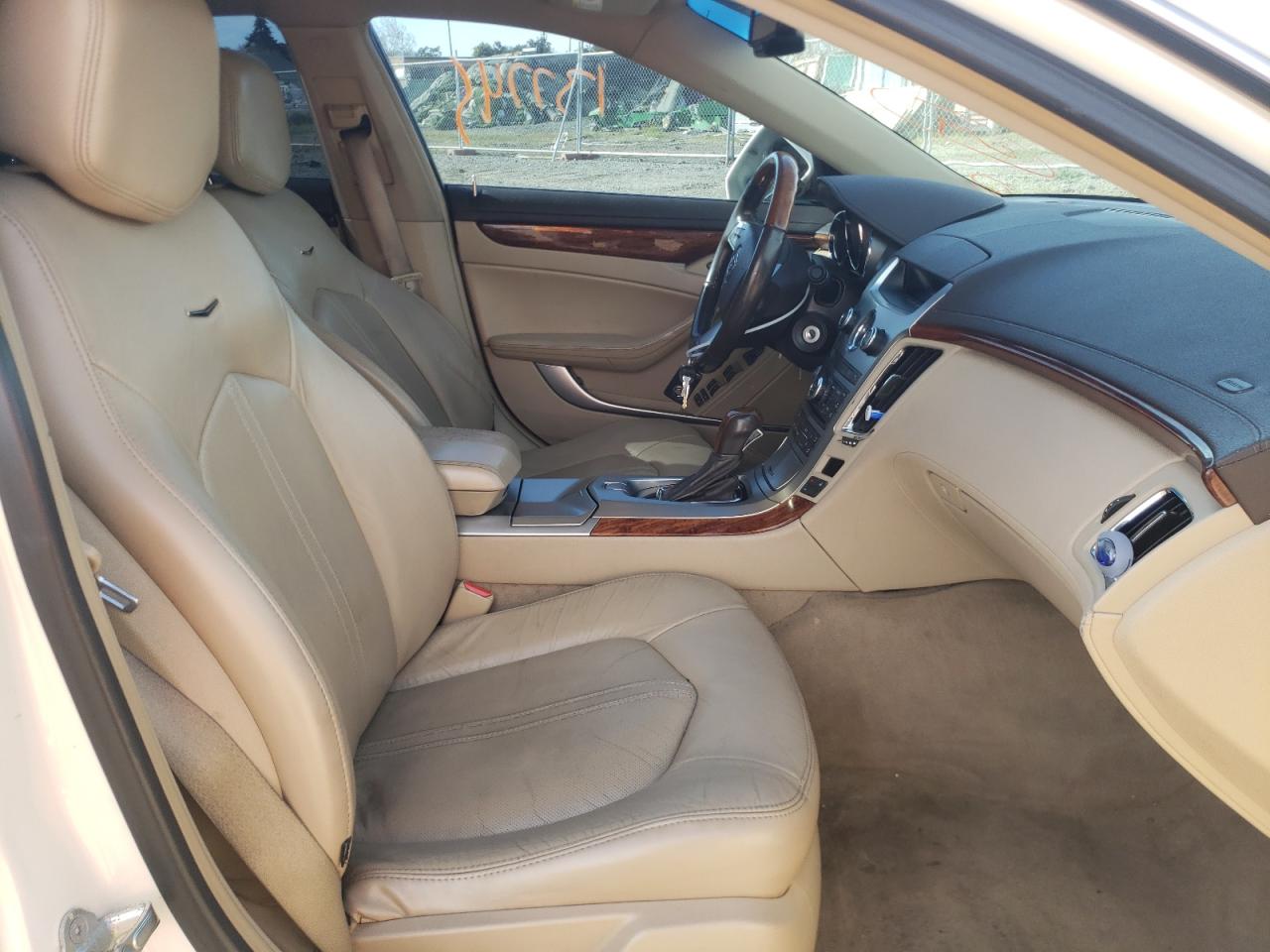 Photo 5 from auction – 2010 CADILLAC CTS LUXURY with VIN 1G6DF5EG8A0115534