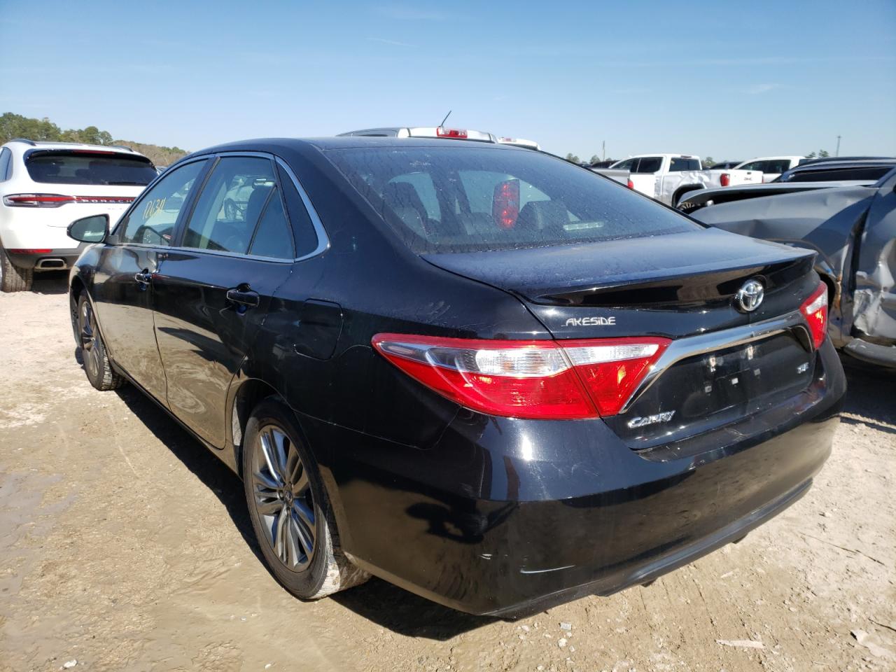 Photo 3 from auction – 2017 TOYOTA CAMRY LE with VIN 4T1BF1FK2HU802572