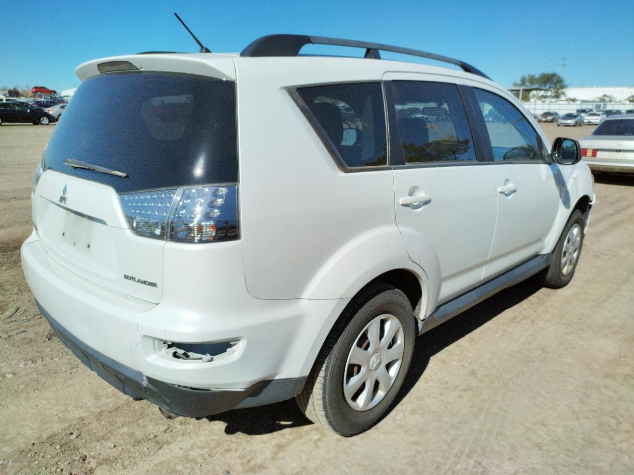 Photo 4 from auction – 2012 MITSUBISHI OUTLANDER with VIN JA4AS2AW5CU008809