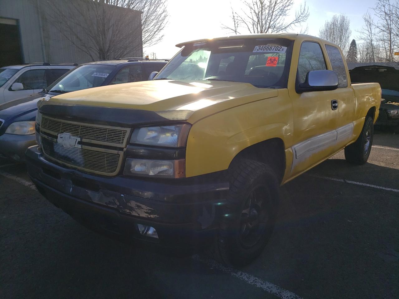 Photo 2 from auction – 2006 CHEVROLET K1500 SILV with VIN 1GCEK19B96Z210692